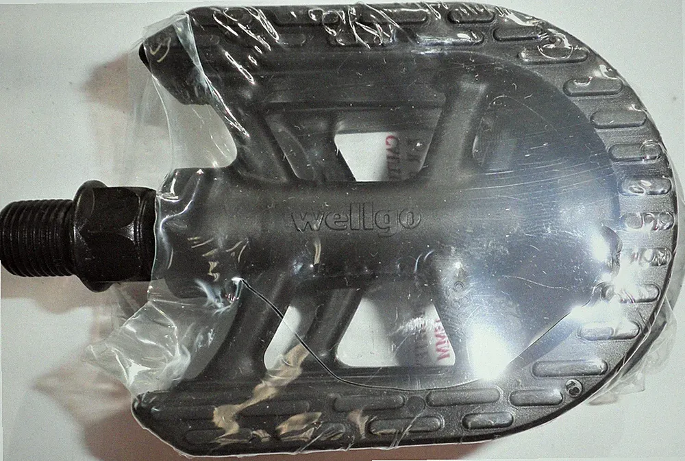 WELLGO BLACK PLASTIC KIDS' BICYCLE PEDALS 1/2" W/REFLECTOR BIKE PARTS 52-2